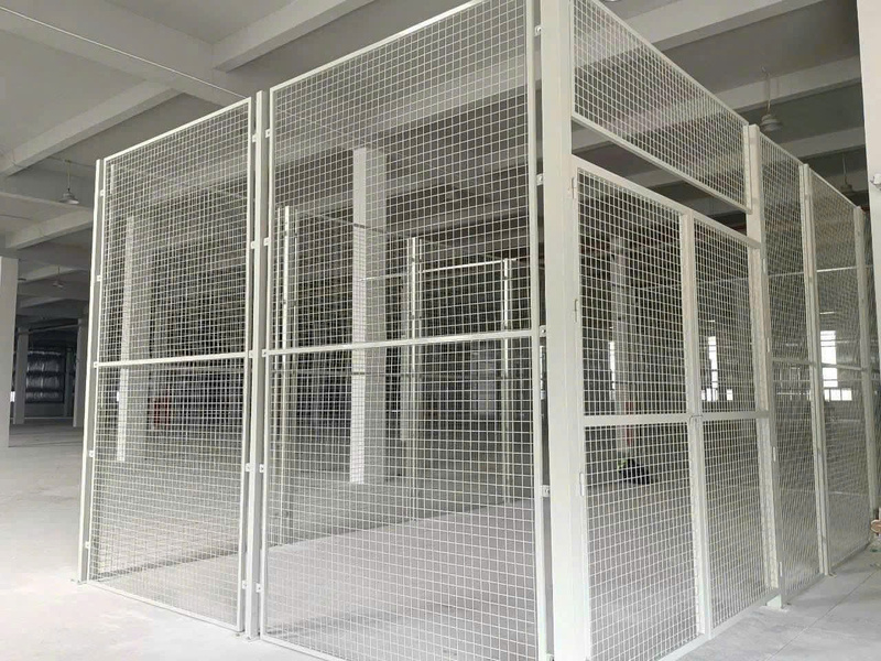 Khung vách ngăn nhà xưởng, khung ngăn sân bóng Pickerball - Lưới Thép ATN Steel - Công Ty TNHH Lưới Thép ATN Steel